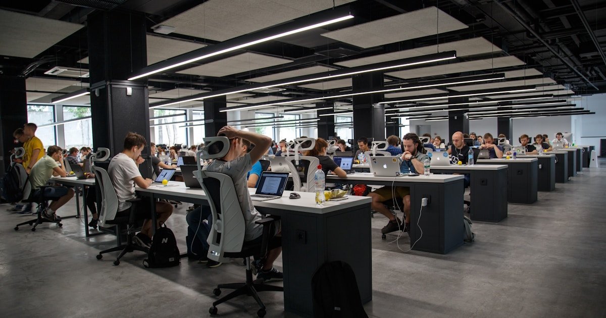 Belajar Golang Part 3: Fungsi, Struct, Slice & Map — Pondasi Aplikasi Go