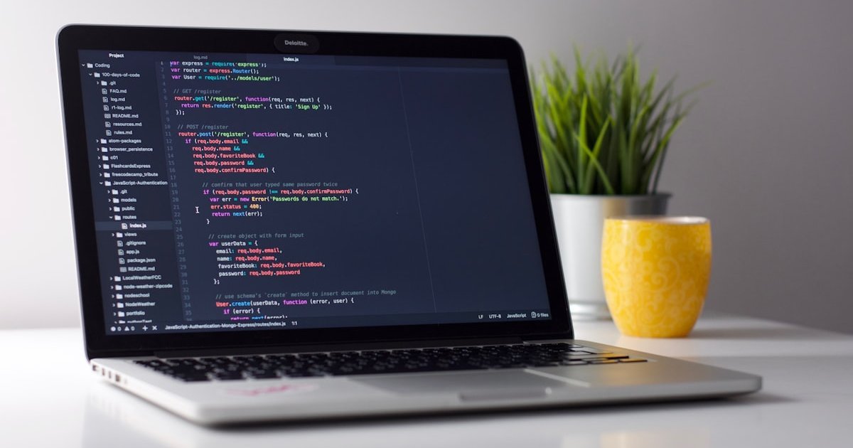 Belajar Laravel Part 6: Layout Blade — Template yang Dipakai Bersama