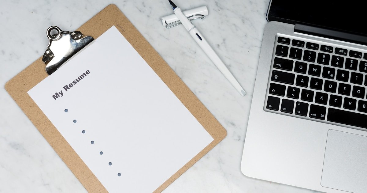 Cara Membuat CV ATS-Friendly untuk Fresh Graduate IT yang Langsung Dilirik HRD